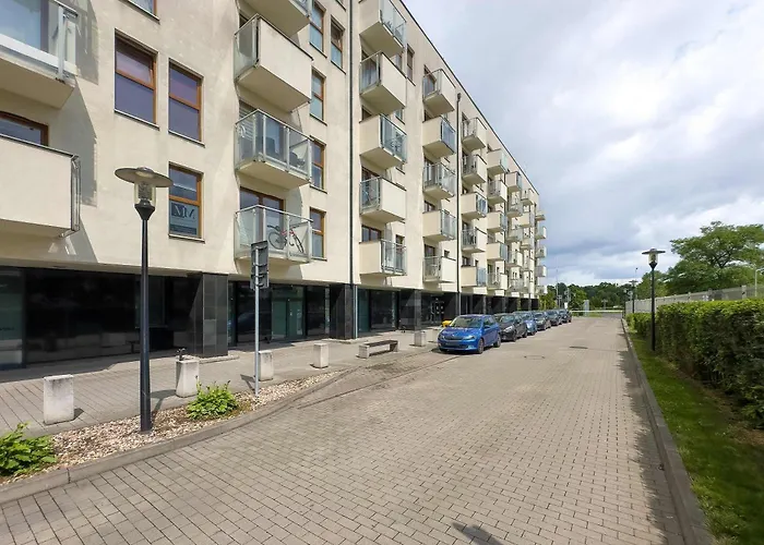 Cozy With Garage Access By Renters Apartment *