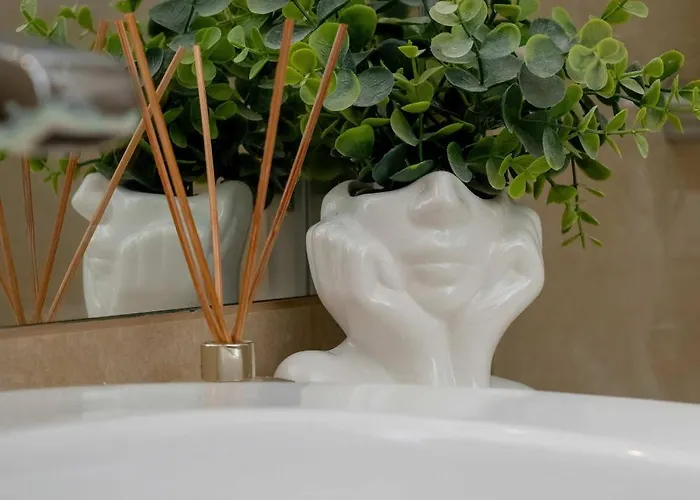 Cozy With Garage Access By Renters Apartment Breslau