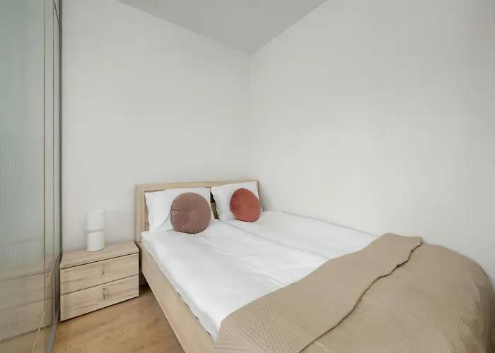 Apartment Cozy With Garage Access By Renters